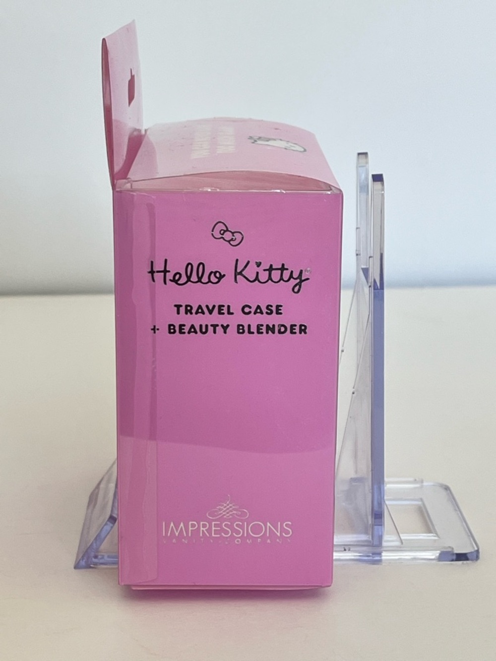 Hello Kitty 4-Piece Makeup Essentials - Picture 12 of 15